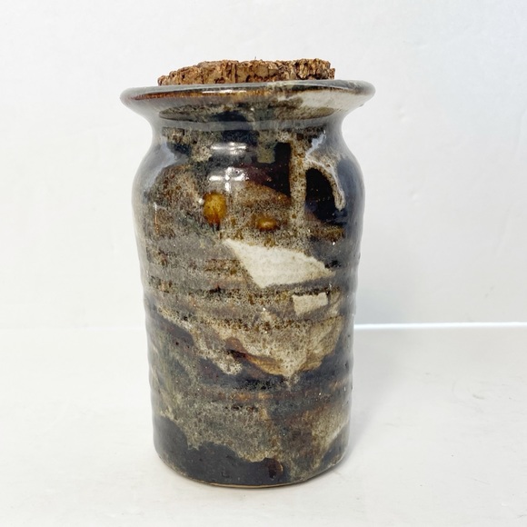 Handmade Studio Pottery Stoneware Storage Jar with Cork Lid - Picture 3 of 8